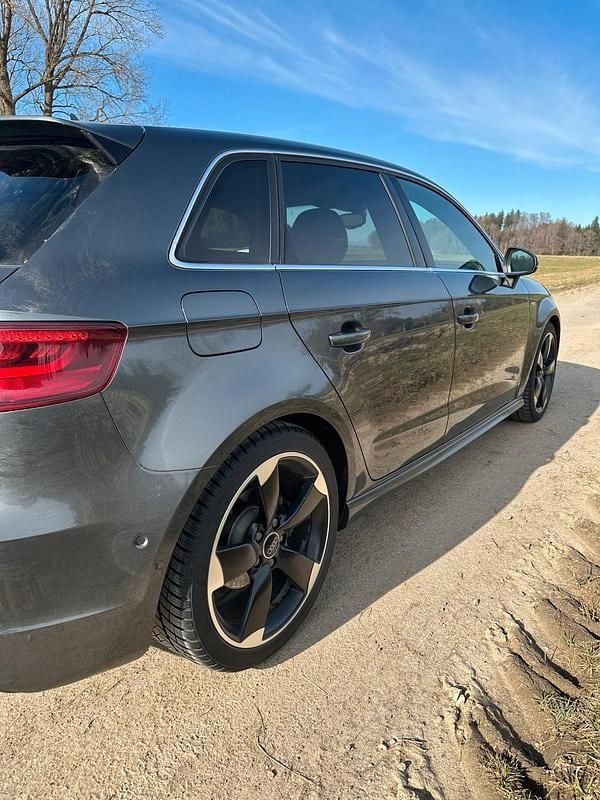 Gebraucht Audi A3 S-Line 184 PS (135 kW) 2014 Grau Kleinwagen