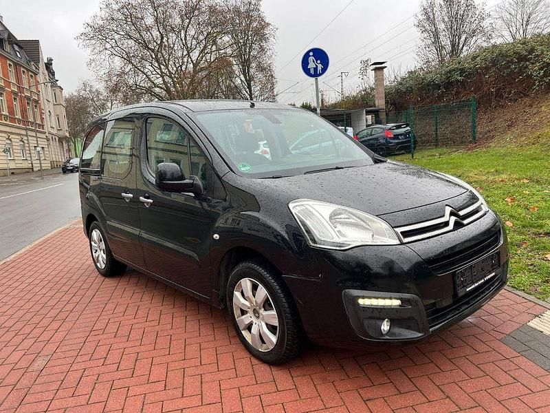Schwarz Gebraucht 2015 Citroën Berlingo SELECTION Kombi | 5.690 € (Guter Preis) - Bild 1/4