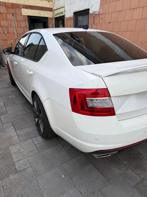 Gebraucht Skoda Octavia RS 220 PS (161 kW) 2015 Weiß Kleinwagen