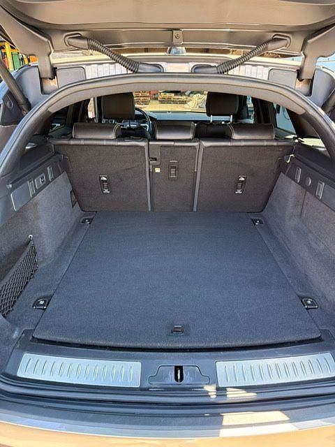 Gebraucht Land Rover Range Rover Velar SE Dynamic 204 PS (150 kW) 2022 Grau SUV