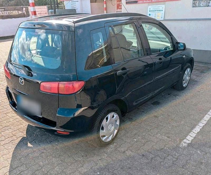Gebraucht Mazda 2 70 PS (51 kW) 2004 Blau Kleinwagen