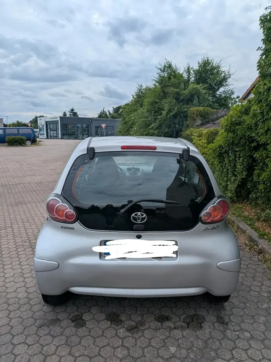 Gebraucht Toyota Aygo 2009 Silber Kleinwagen