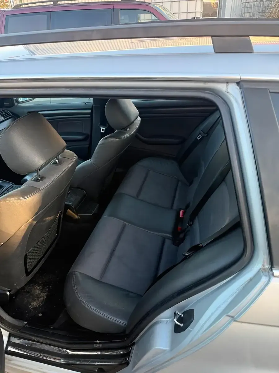 Gebraucht BMW 320 150 PS (110 kW) 2004 Grau Kombi