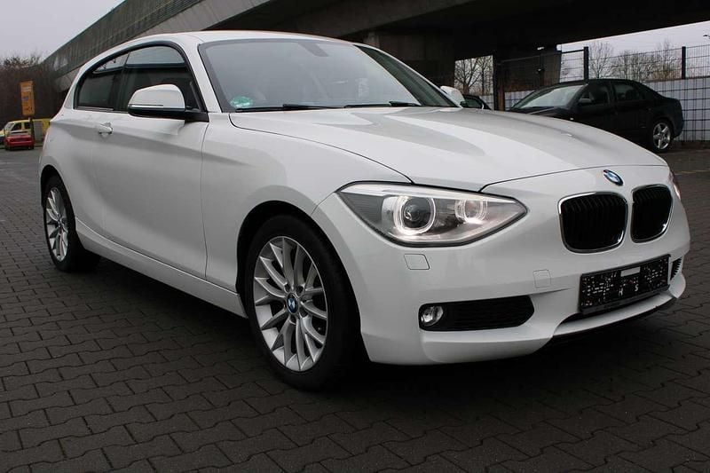 Gebraucht BMW 116 136 PS (100 kW) 2012 Alpinweiss iii Kleinwagen