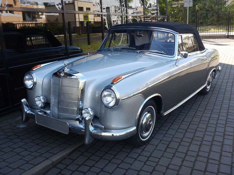 Grau Gebraucht 1960 Mercedes 220 SE Cabrio | 184.450 € - Bild 1/4