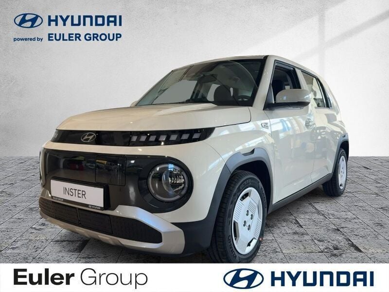 Weiss Gebraucht 2025 Hyundai Inster Select Kleinwagen | 21.390 € (Guter Preis) - Bild 1/4