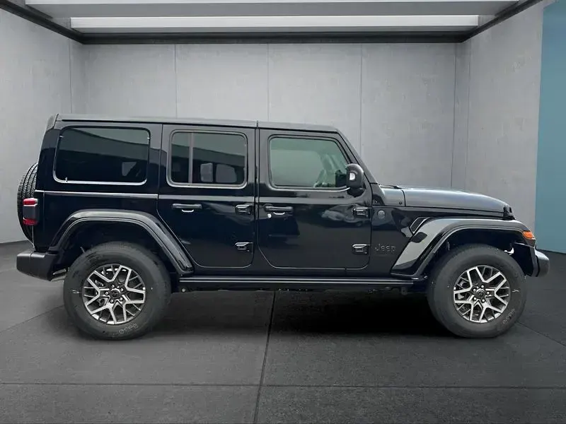Neu Jeep Wrangler Sahara 272 PS (200 kW) 2026 Schwarz SUV