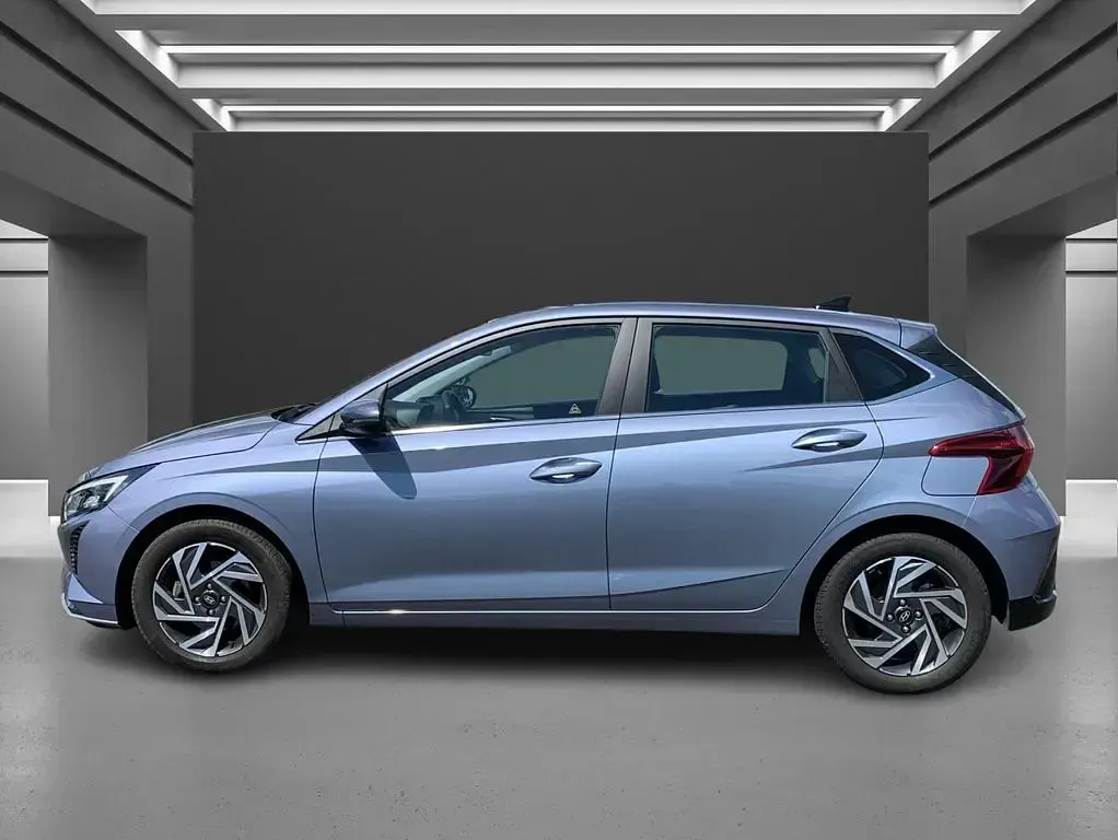 Gebraucht Hyundai i20 101 PS (74 kW) 2024 Blau Kleinwagen