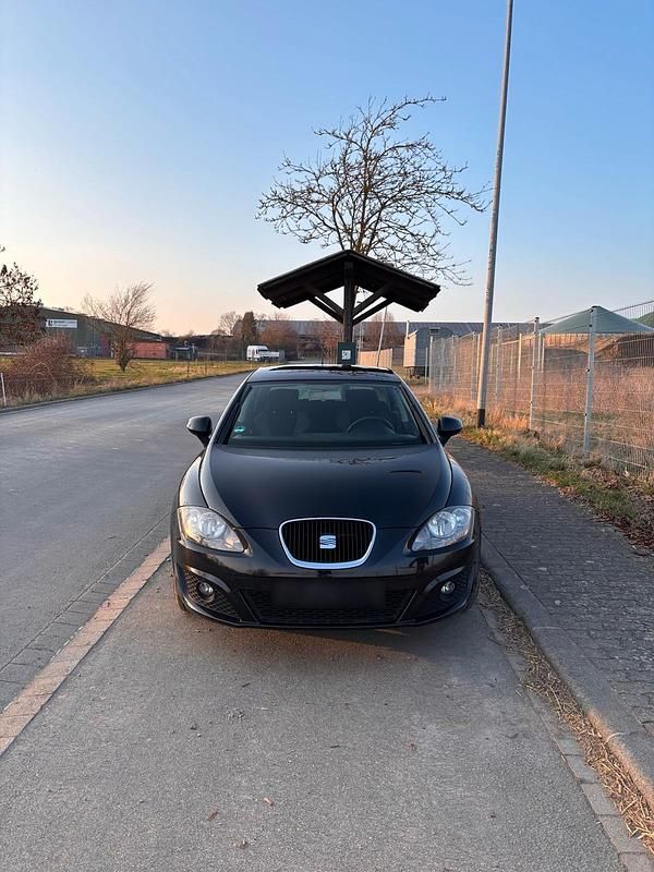 Gebraucht Seat Leon 125 PS (91 kW) 2010 Schwarz Kleinwagen