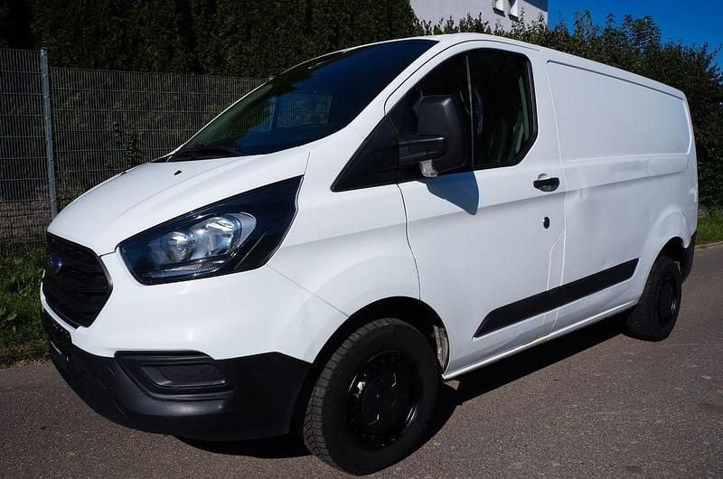 Gebraucht Ford Transit Custom 105 PS (77 kW) 2020 Weiß Van / Kleinbus