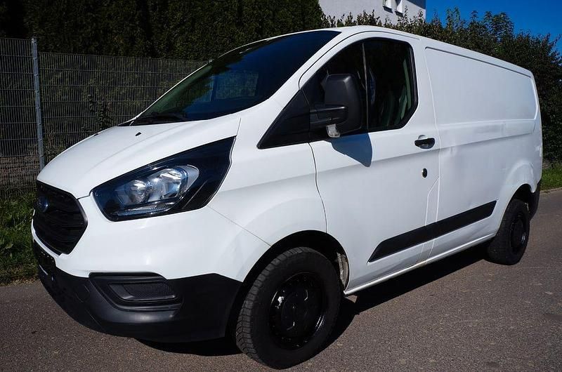 Weiß Gebraucht 2020 Ford Transit Custom Van / Kleinbus | 10.999 € (Superpreis) - Bild 1/4