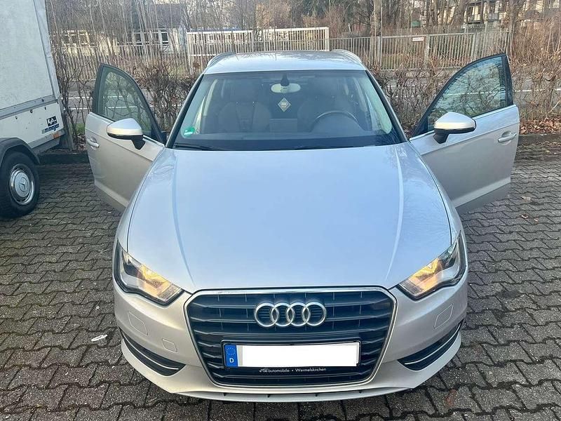 Gebraucht Audi A3 Design 122 PS (89 kW) 2013 Grau Limousine