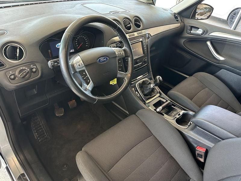 Second-hand Ford S-MAX Titanium 140 CP (102 kW) 2013 Gri Monovolum