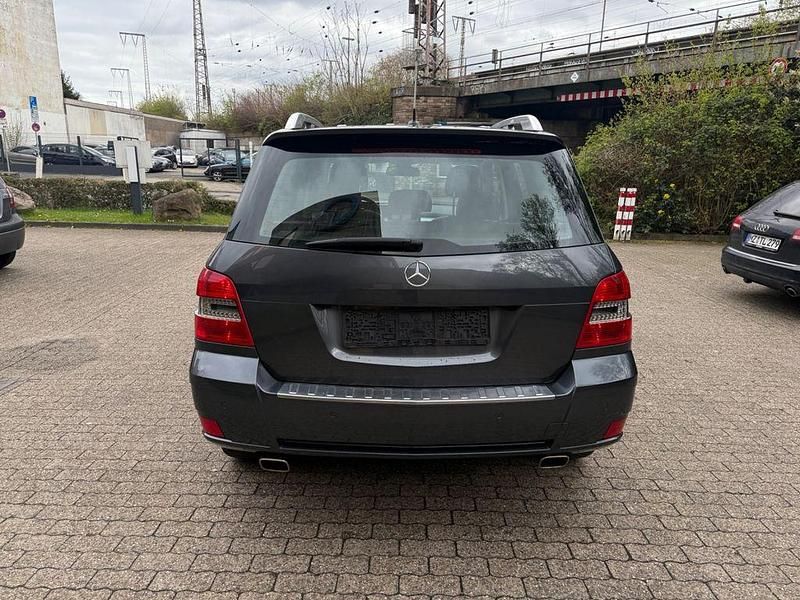Gebraucht Mercedes GLK300 231 PS (169 kW) 2010 Grau SUV