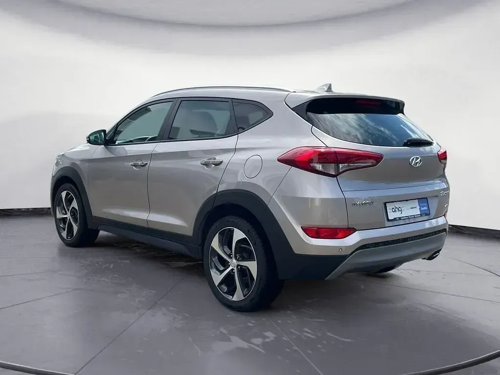 Gebraucht Hyundai Tucson Advantage 177 PS (130 kW) 2017 Beige SUV