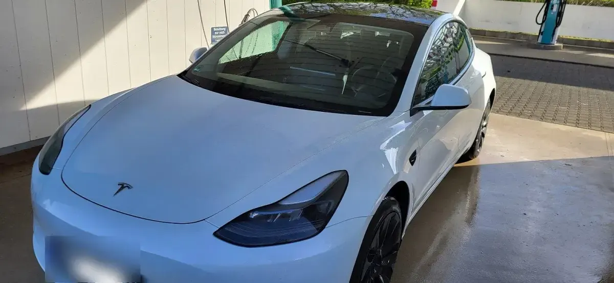 Gebraucht Tesla Model 3 Standard Range 208 kW (283 PS) 2023 Weiß Limousine