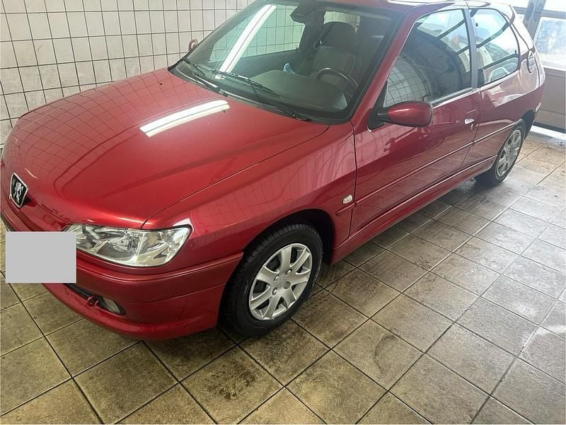 Rot Gebraucht 2001 Peugeot 306 Limousine | 1.999 € - Bild 1/4