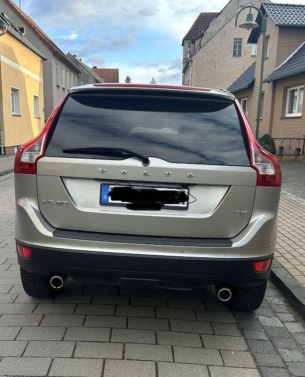 Gebraucht Volvo XC60 Summum 241 PS (177 kW) 2011 Grau SUV