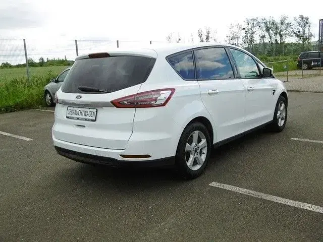 Gebraucht Ford S-MAX Trend 160 PS (117 kW) 2016 Weiß Van / Kleinbus