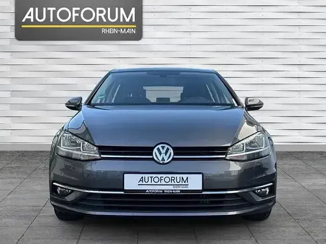 Second-hand VW Golf VII Comfortline 105 CP (77 kW) 2014 Albastru Berlinǎ