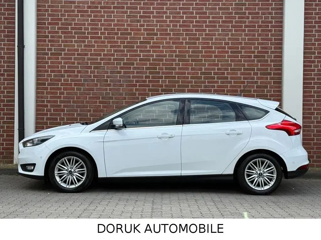 Gebraucht Ford Focus S 125 PS (91 kW) 2018 Weiß Limousine
