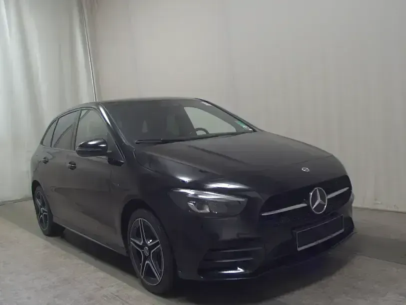 Gebraucht Mercedes B250e AMG line 218 PS (160 kW) 2020 Schwarz Van / Kleinbus