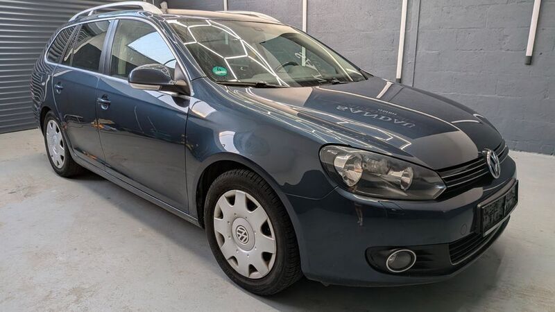 Blau Gebraucht 2010 VW Golf VI Highline Kombi | 2.299 € (Guter Preis) - Bild 1/4