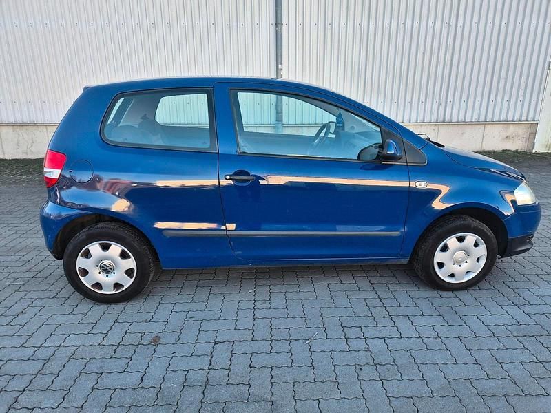 Gebraucht VW Fox 55 PS (40 kW) 2005 Violet Kleinwagen