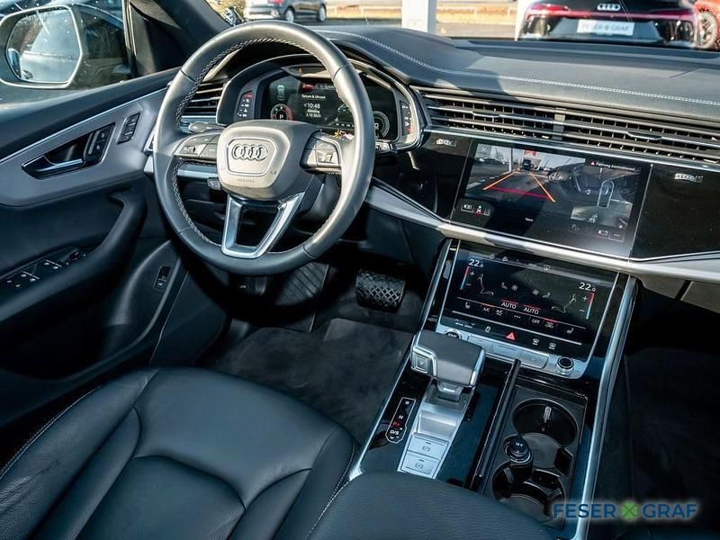 Gebraucht Audi Q8 231 PS (169 kW) 2025 Mythosschwarz metallic SUV