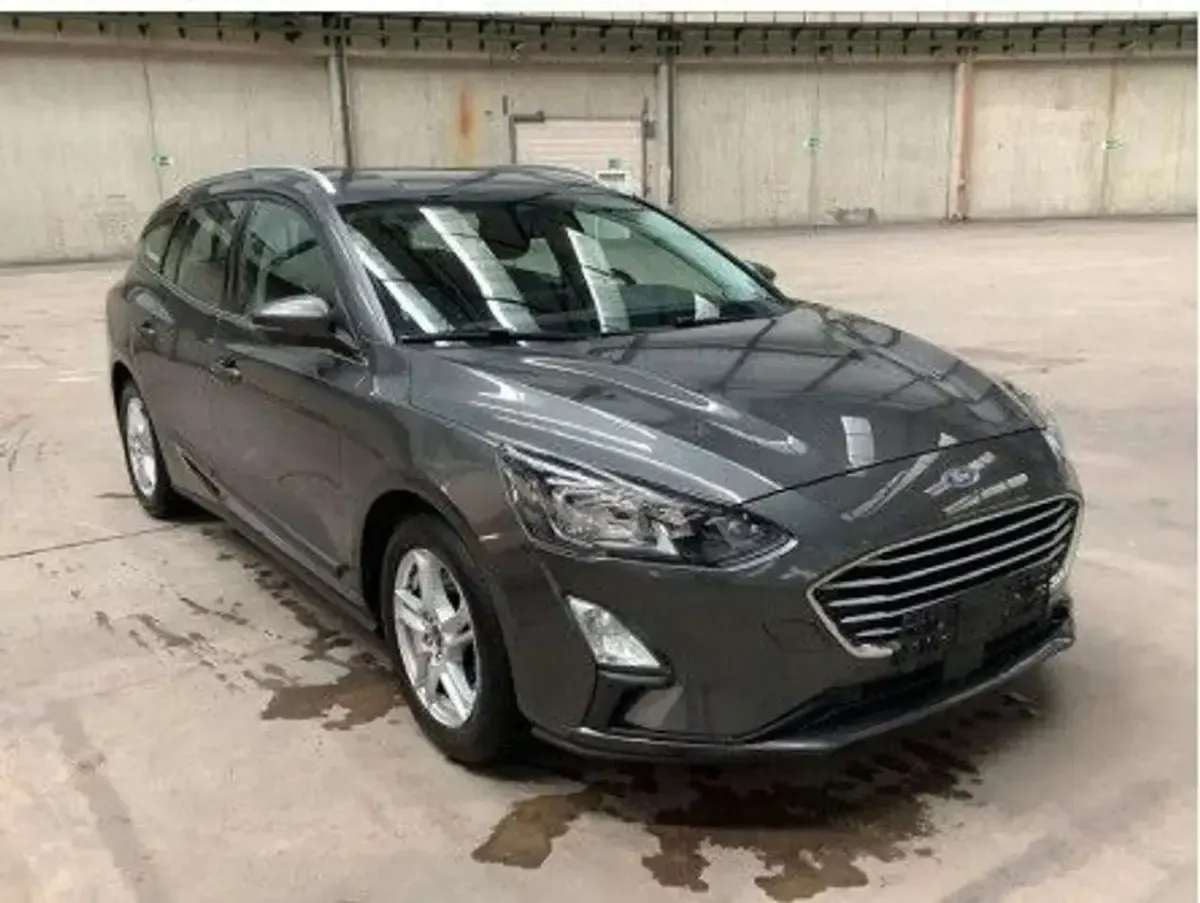 Gebraucht Ford Focus Cool & Connect 120 PS (88 kW) 2020 Grau Kombi
