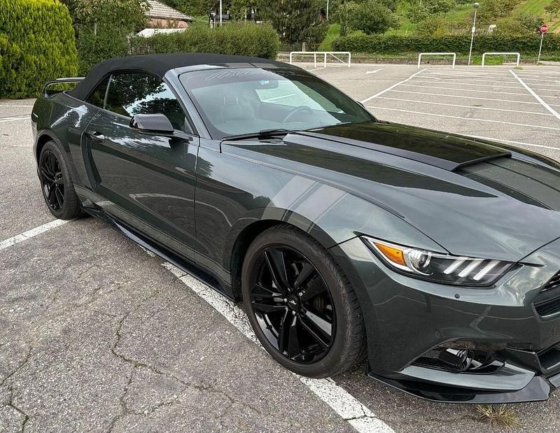 Grau Gebraucht 2015 Ford Mustang Cabrio | 22.900 € (Fairer Preis) - Bild 1/4