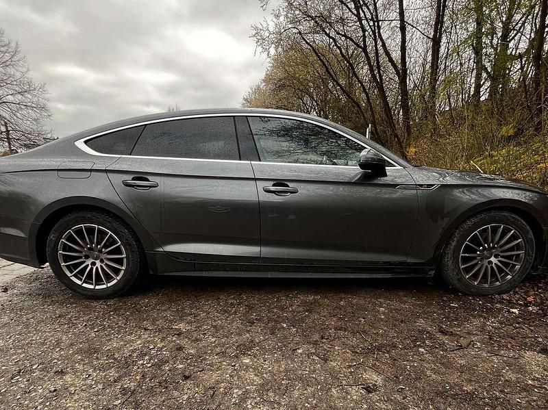 Gebraucht Audi A5 Design 190 PS (139 kW) 2018 Grau Coupé