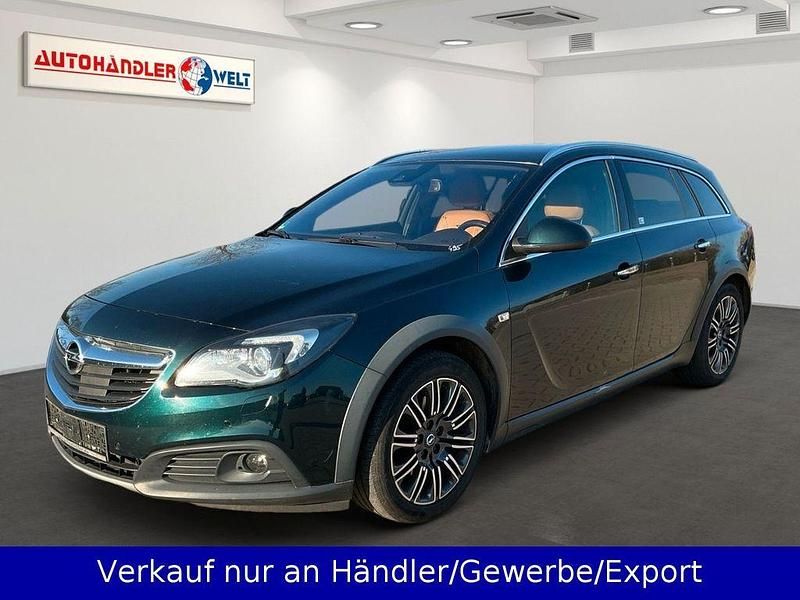 Grün Gebraucht 2013 Opel Insignia Country Tourer OPC Kombi | 6.499 € (Guter Preis) - Bild 1/3