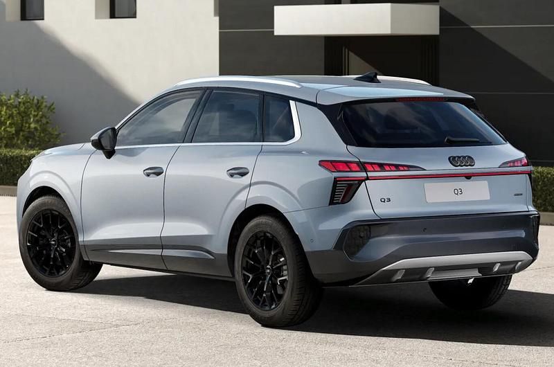 Nouă Audi Q3 Ambiente 204 CP (150 kW) 2026 Gri SUV