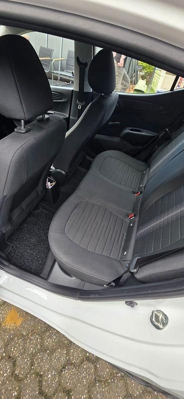 Gebraucht Hyundai i10 67 PS (49 kW) 2024 Weiß Kleinwagen