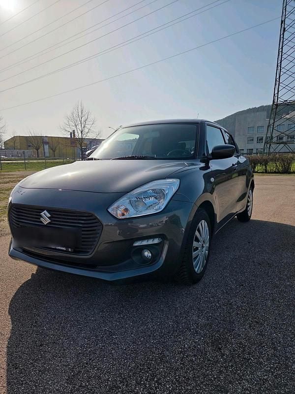 Gebraucht Suzuki Swift 90 PS (66 kW) 2020 Grau Kleinwagen