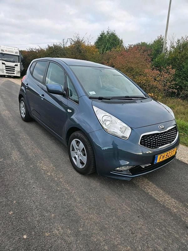 Andere farben Gebraucht 2018 Kia Venga 2 Kleinwagen | 7.999 € (Guter Preis) - Bild 1/4
