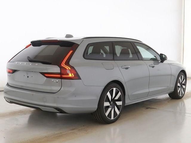 Gebraucht Volvo V90 Plus 253 PS (186 kW) 2025 Vapour grey Kombi