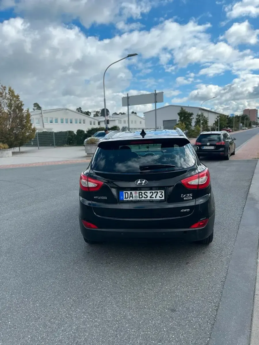 Gebraucht Hyundai ix35 136 PS (100 kW) 2014 Schwarz SUV