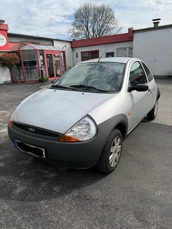 Second-hand Ford Ka 60 CP (44 kW) 2005 Argintiu Hatchback