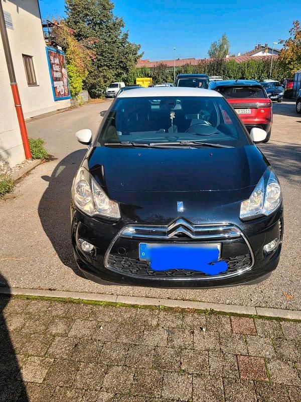 Schwarz Gebraucht 2015 Citroën DS3 Kleinwagen | 4.900 € (Fairer Preis) - Bild 1/4