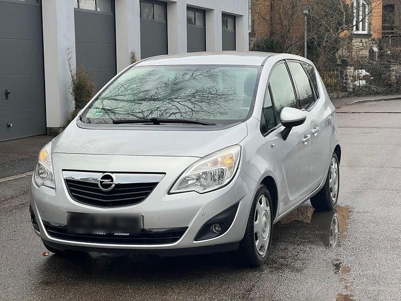 Gebraucht Opel Meriva 105 PS (77 kW) 2010 Silber Van / Kleinbus