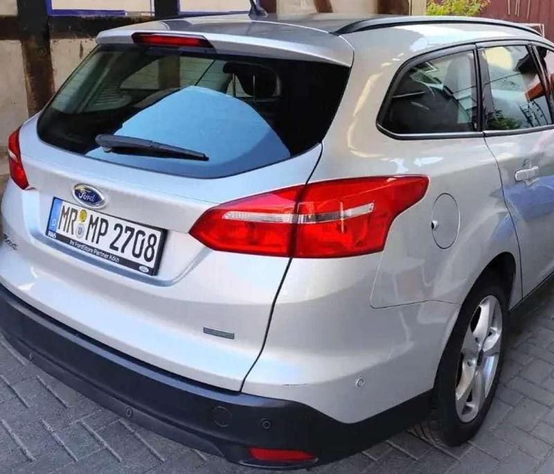 Gebraucht Ford Focus Business Edition 125 PS (91 kW) 2016 Silber Kombi