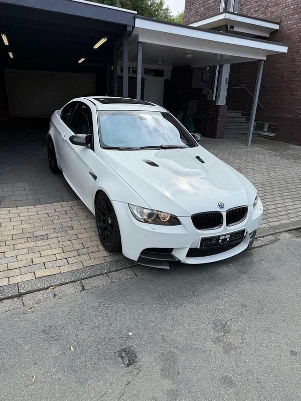 Weiß Gebraucht 2007 BMW M3 Performance Coupé | 44.900 € (Etwas zu teuer) - Bild 1/4