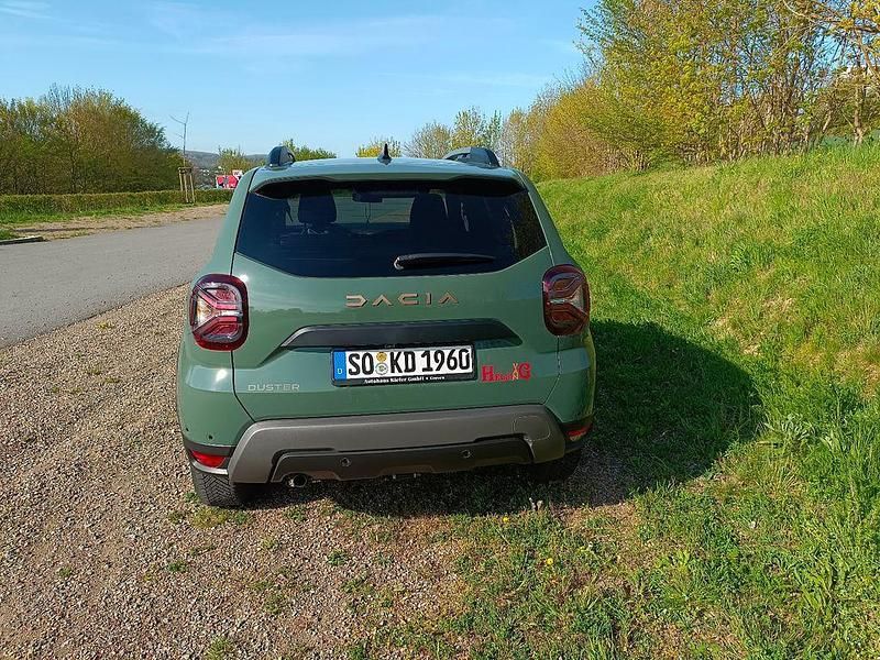 Używany Dacia Duster Extreme 150 KM (110 kW) 2024 Zielony SUV