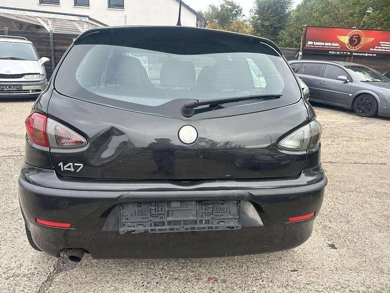 Gebraucht Alfa Romeo 147 Progression 120 PS (88 kW) 2004 Schwarz Kleinwagen
