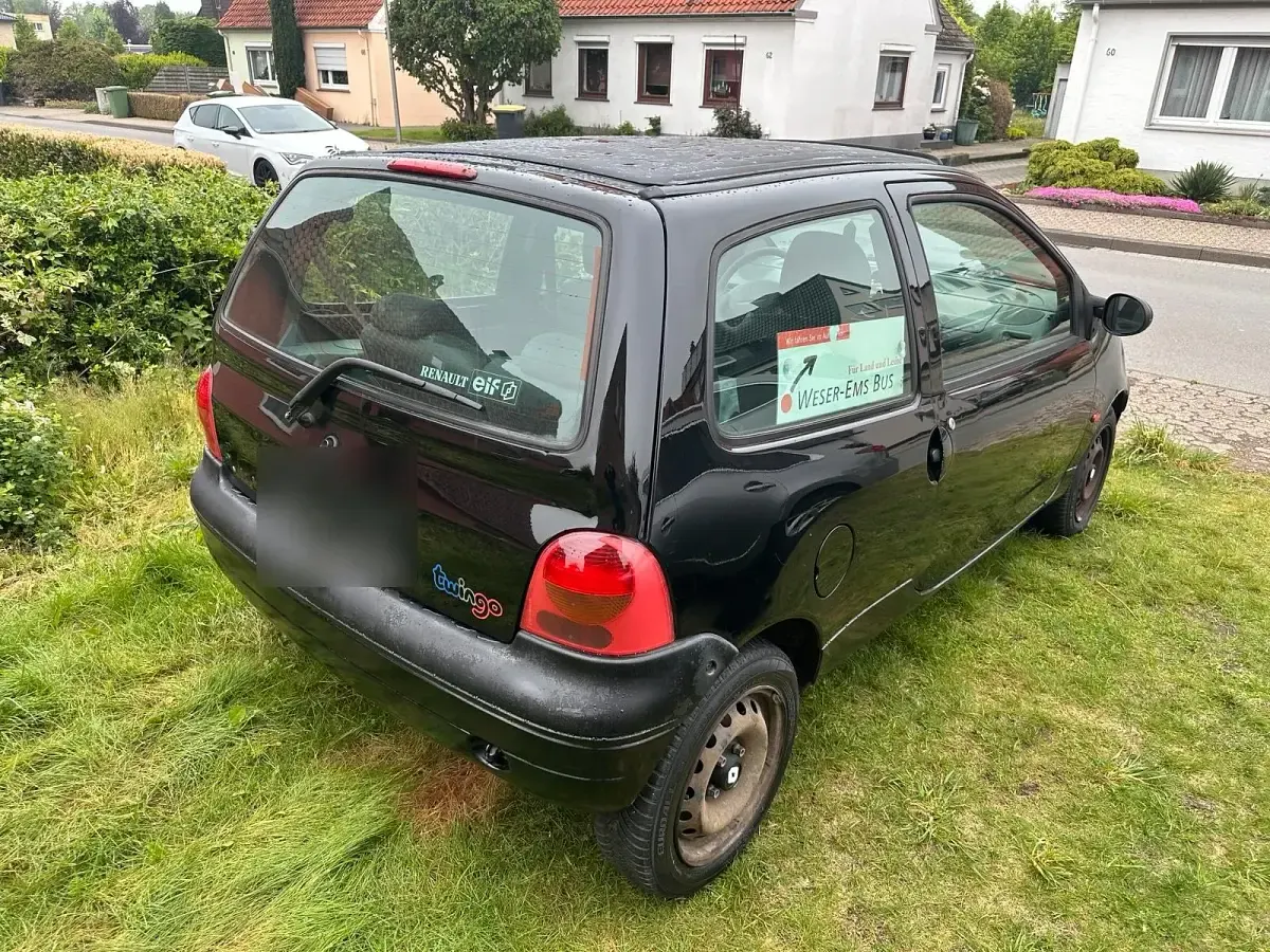 Używany Renault Twingo 58 KM (42 kW) 2002 Czarny Hatchback