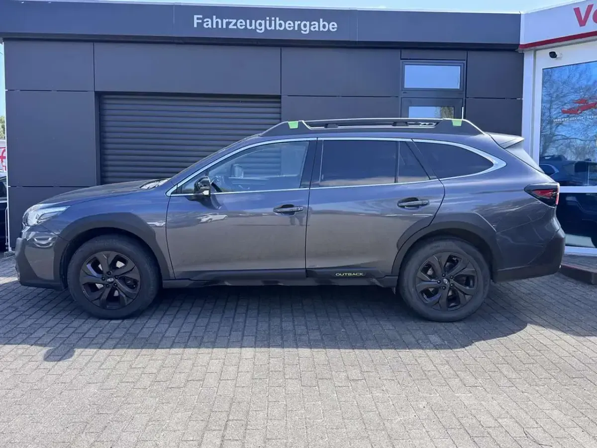 Gebraucht Subaru Outback Exclusive+ 169 PS (124 kW) 2021 Magnetite grey Kombi