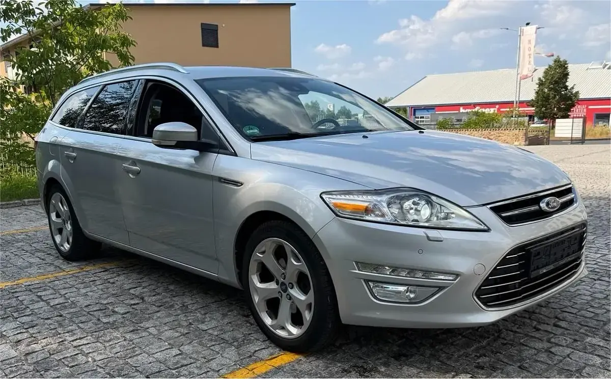 Gebraucht Ford Mondeo Business Edition 163 PS (119 kW) 2014 Silber Kombi