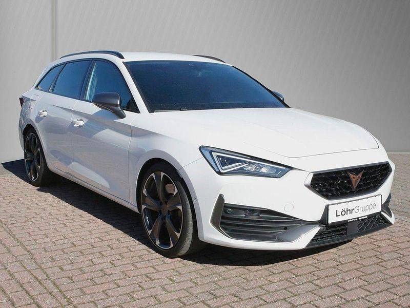 Gebraucht Cupra Leon VZ1 245 PS (180 kW) 2024 "candy" weiss Kombi
